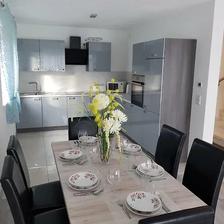 Apartment Grosses In Hannover Messe Naehe Sarstedt