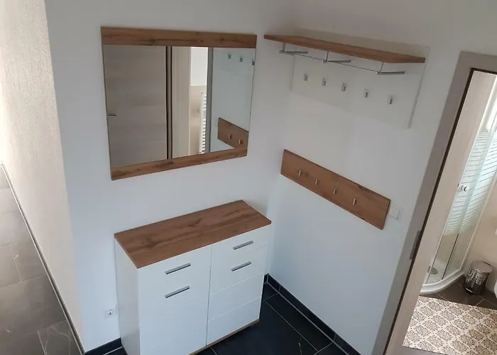 Grosses In Hannover Messe Naehe * Sarstedt